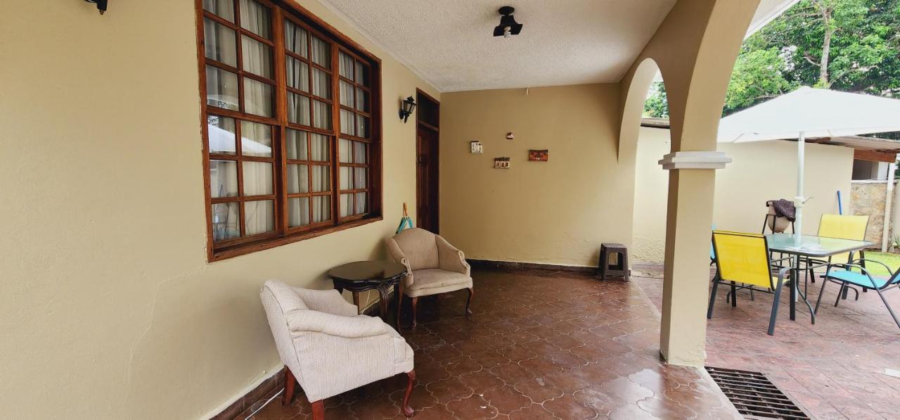 Camilas Hotel San Pedro Sula Extérieur photo