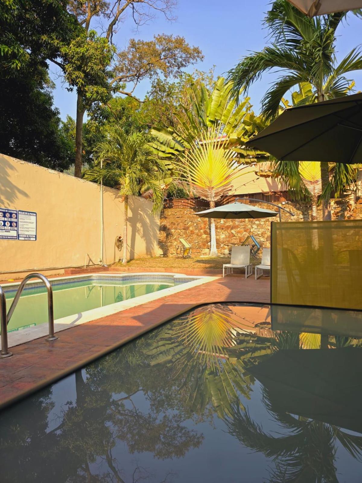 Camilas Hotel San Pedro Sula Extérieur photo